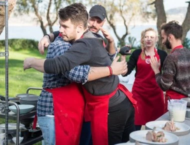 Ο πιο σατανικός παίκτης του MasterChef: O απίστευτος λόγος που επέλεξε την πιο… ατάλαντη παίκτρια για την ομάδα του